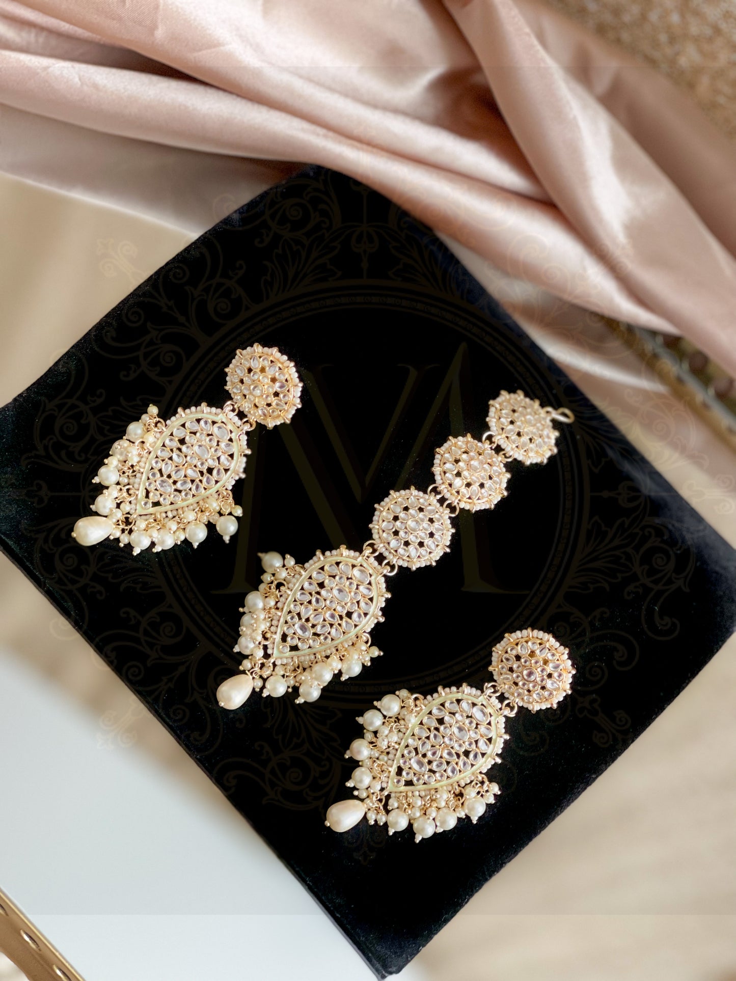 Shama Earring & Teeka Set
