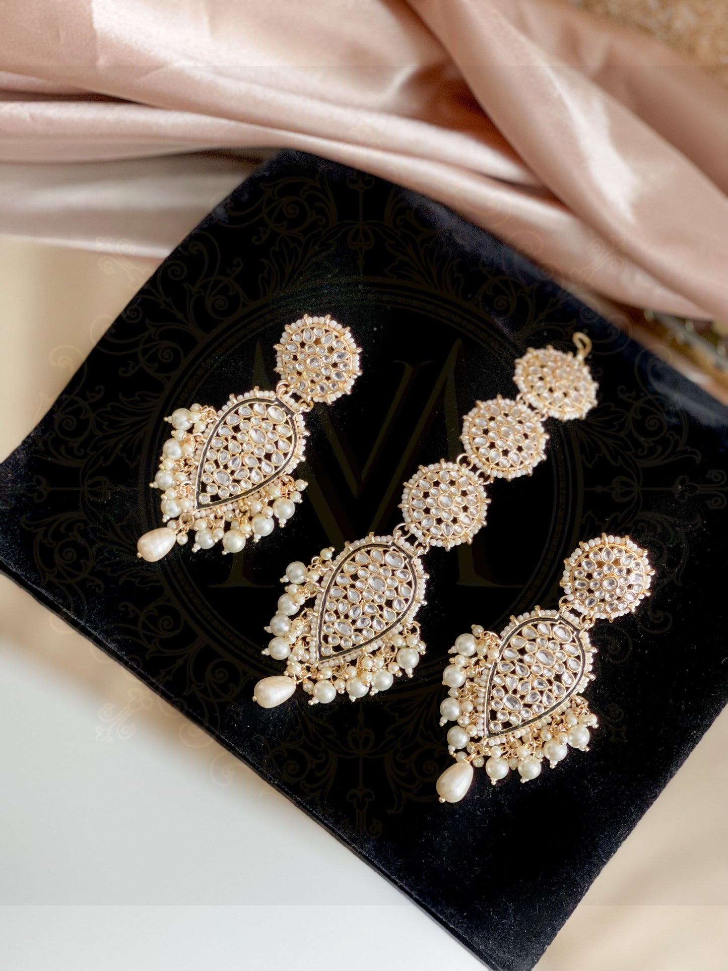 Shama Earring & Teeka Set