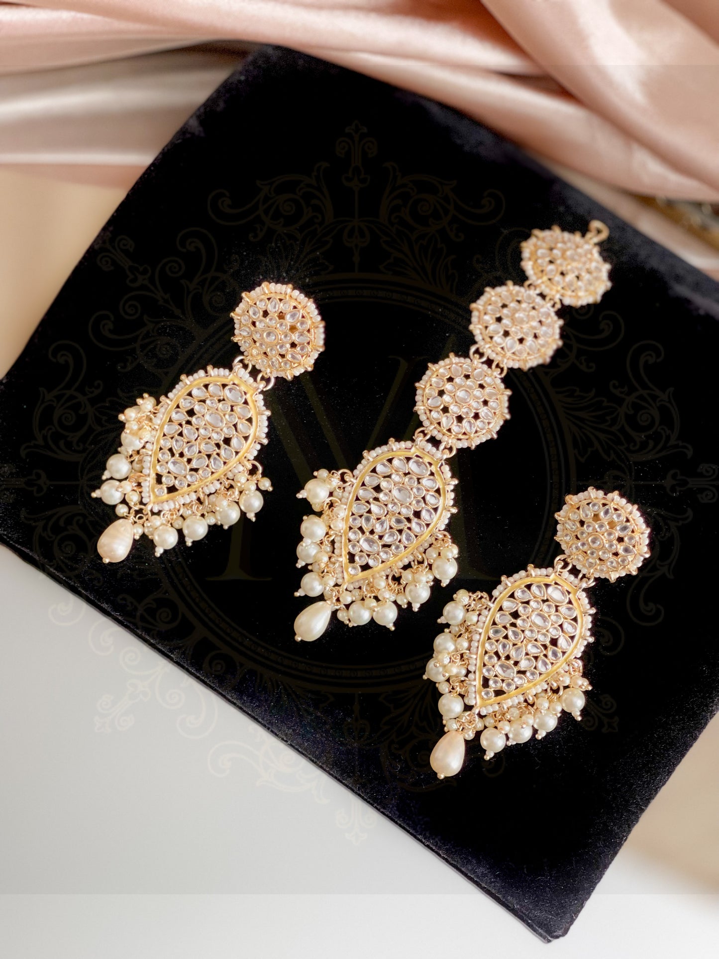 Shama Earring & Teeka Set