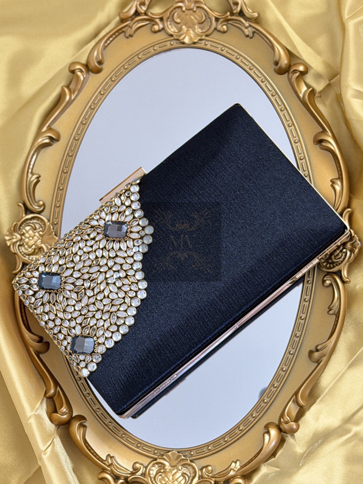 Malika Semi Kundan Purse