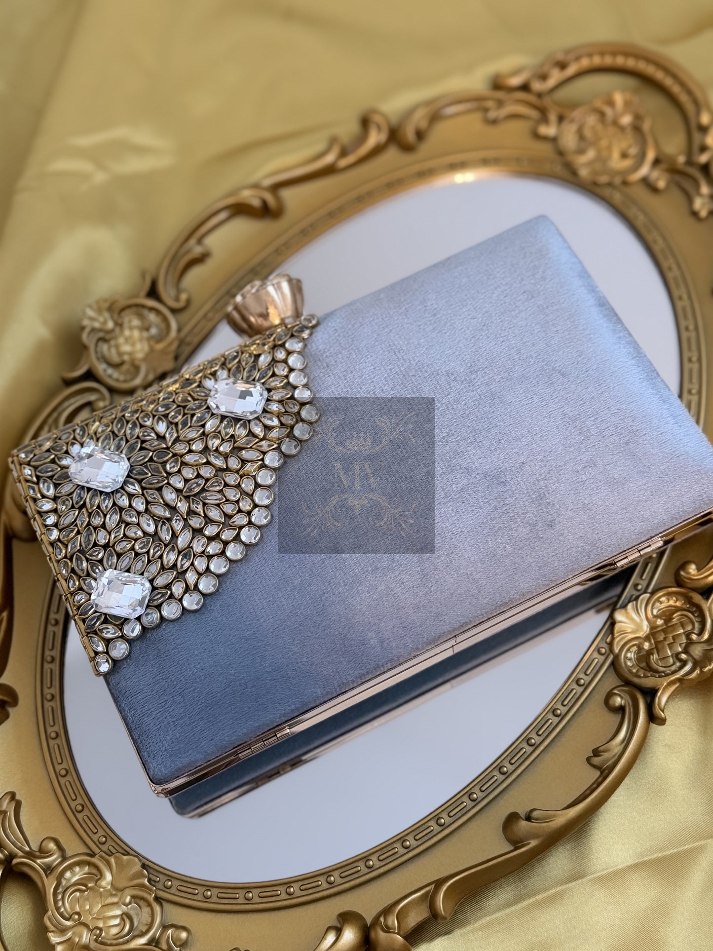 Malika Semi Kundan Purse